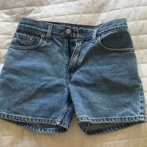 Thrifted Light Wash Levi Shorts